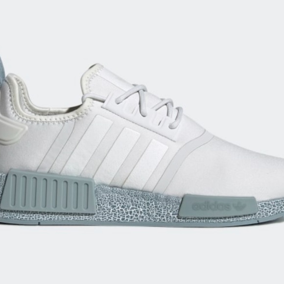 Authentic Adidas grey and gold sneakers size 9 unisex - Picture 2 of 9